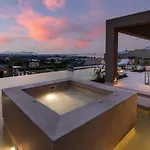 Maravilla Luxury Living & Villa