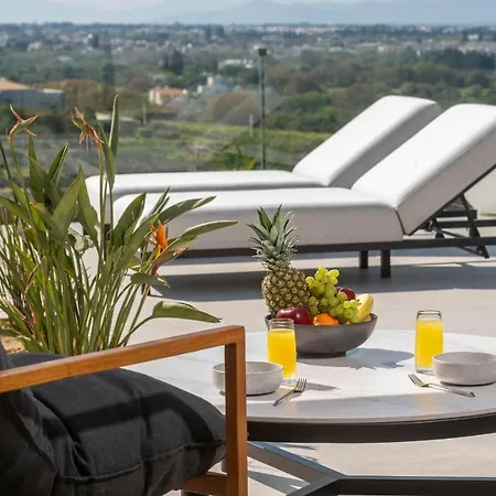 Maravilla Luxury Living Villa