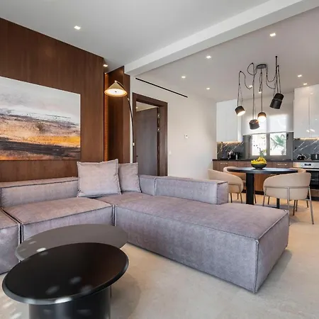 Villa Maravilla Luxury Living & *