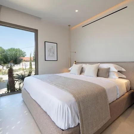 Villa Maravilla Luxury Living