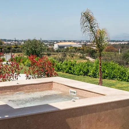 Maravilla Luxury Living &