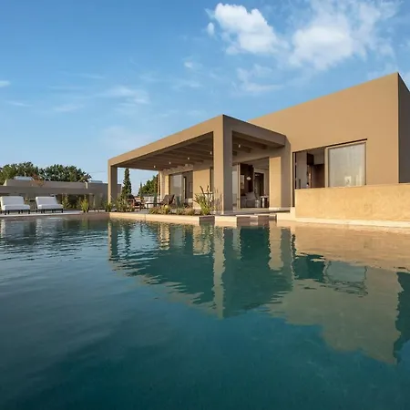 Maravilla Luxury Living &